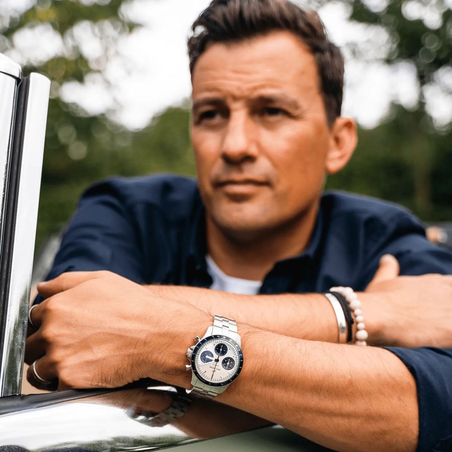 1960 Racing Chronograph. Steel / Off White & Black