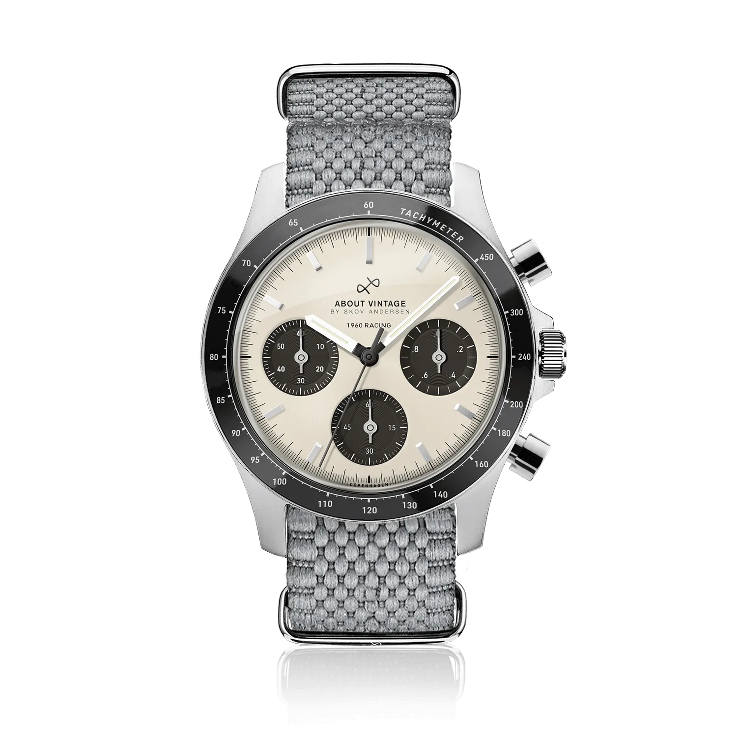 1960 Racing Chronograph. Steel / Off White & Black
