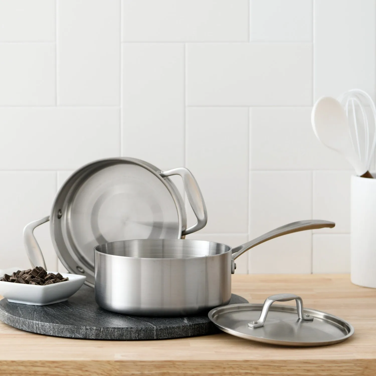2-quart Covered Stainless Steel Saucepan