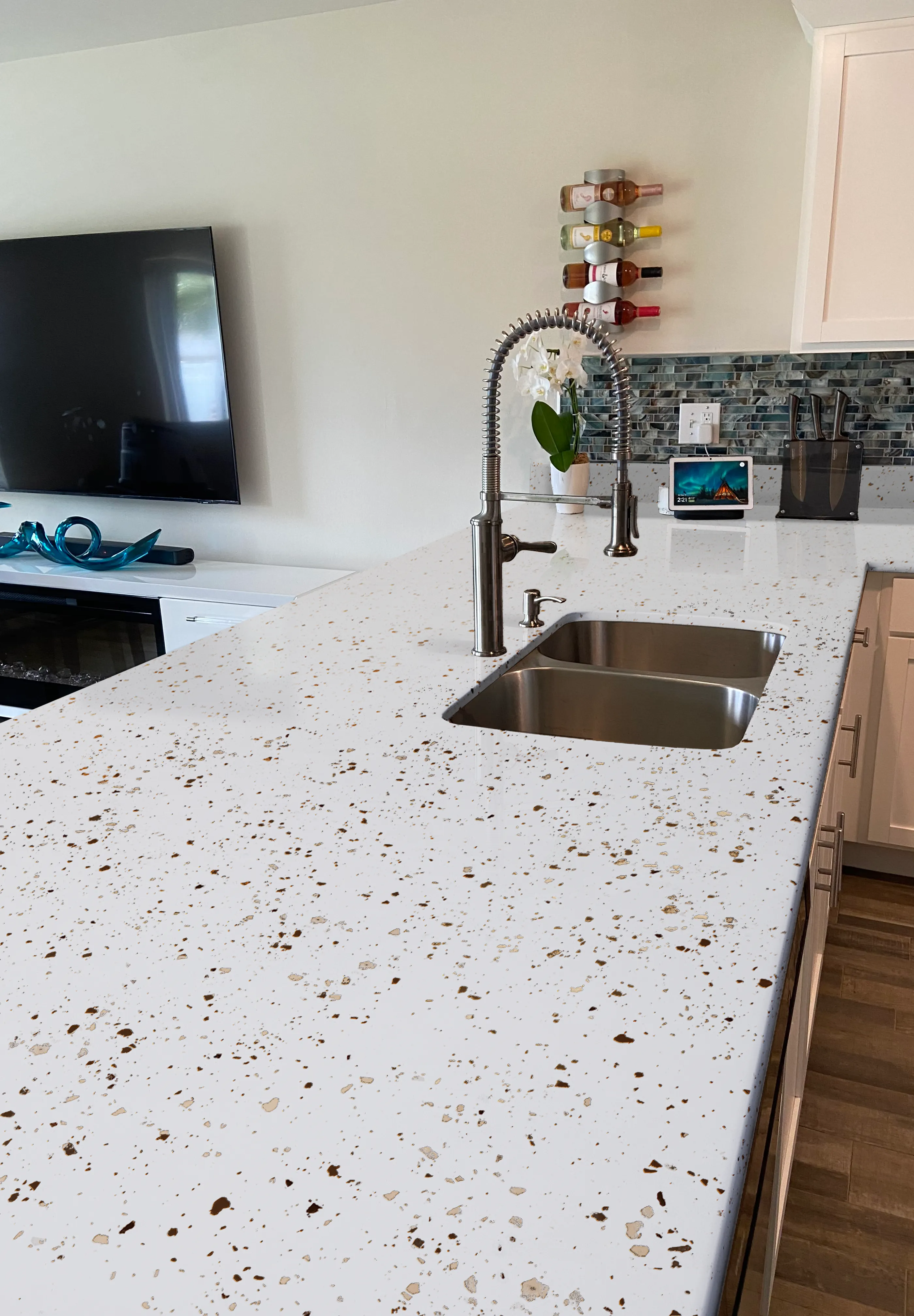 BEYOND PAINT® Oxford Bronze Metallic Countertop Flecks