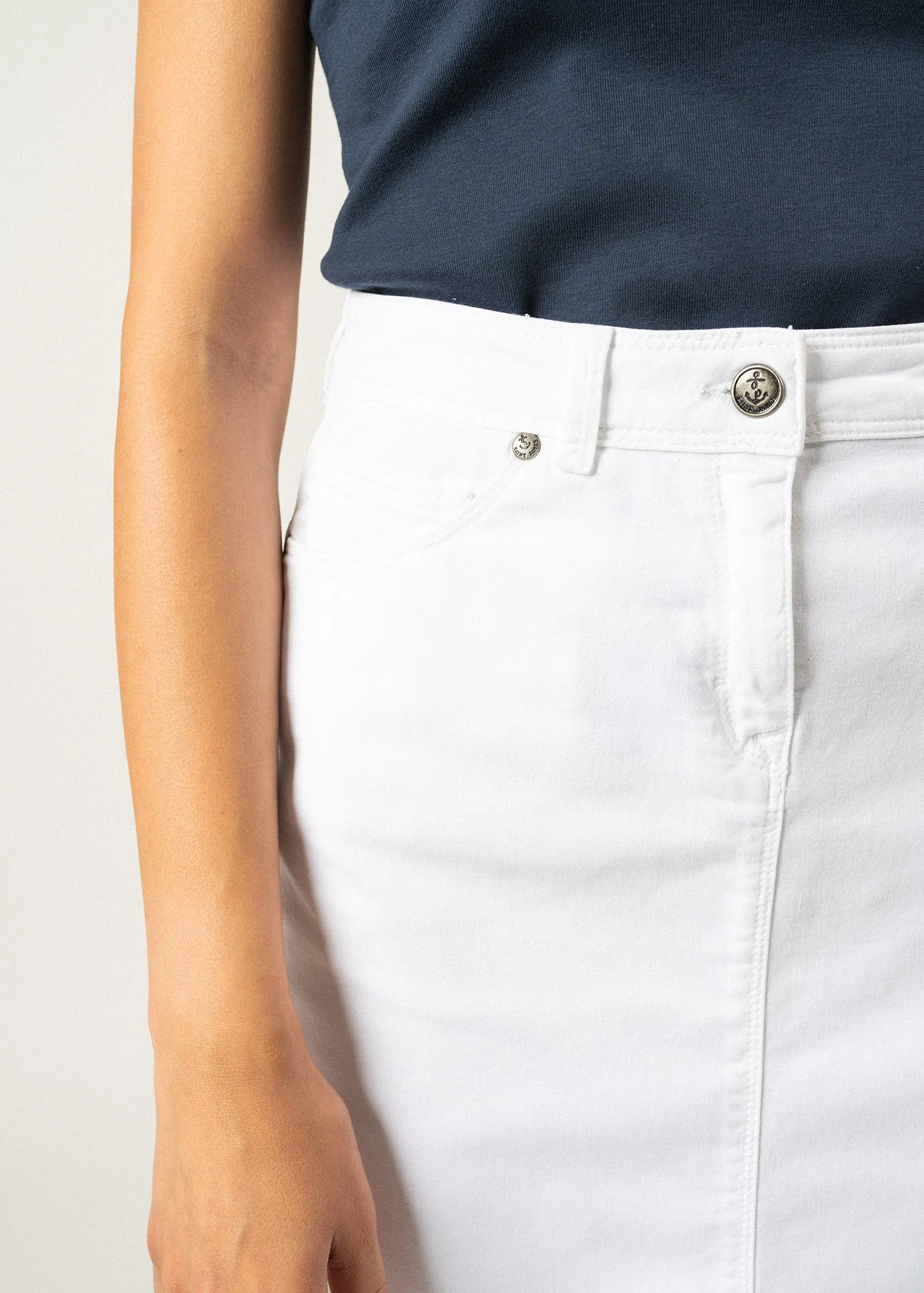 ELFY - Stretch Straight Skirt in Colorful Denim (WHITE)