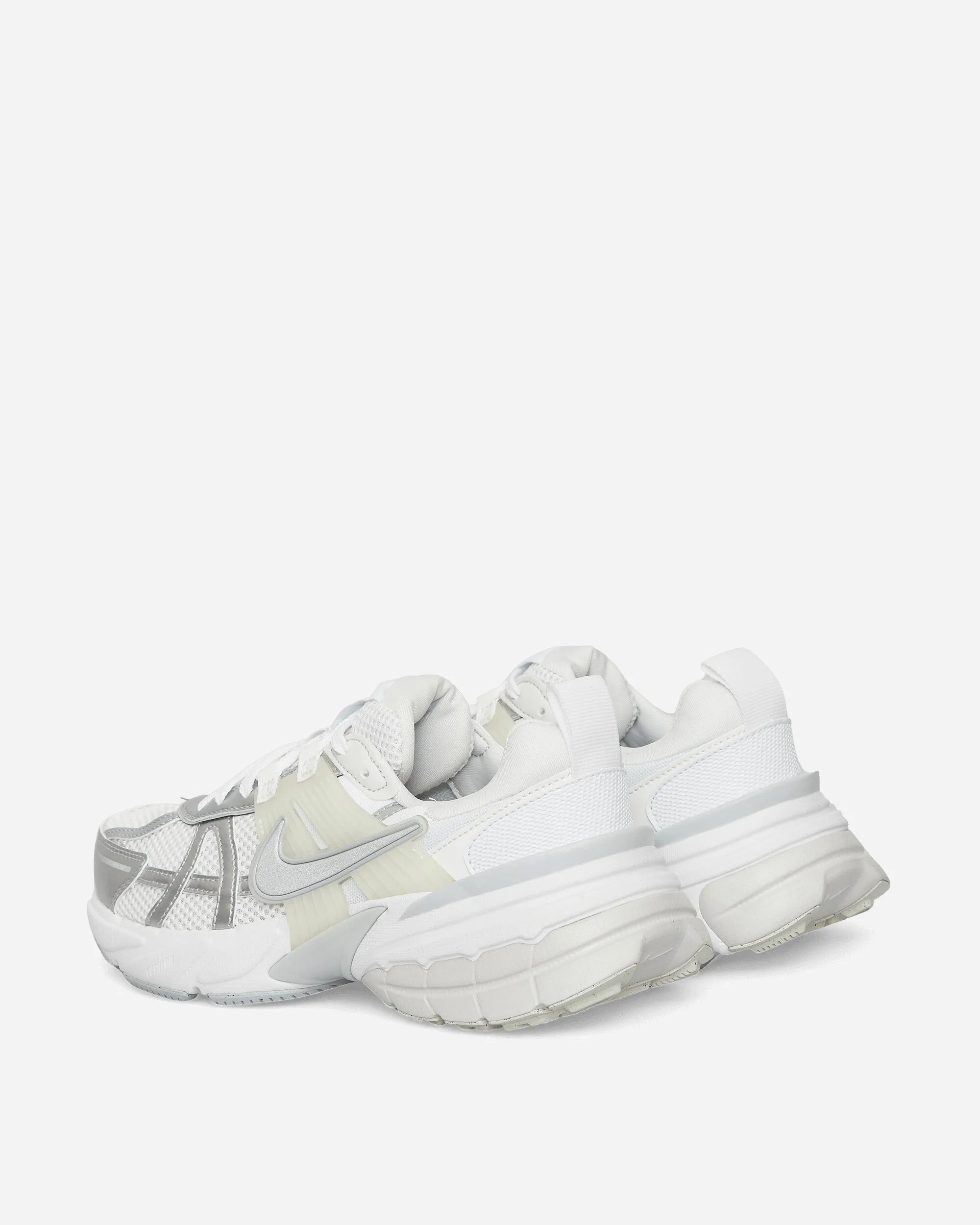 Women's V2K Run Sneakers White / Metallic Silver