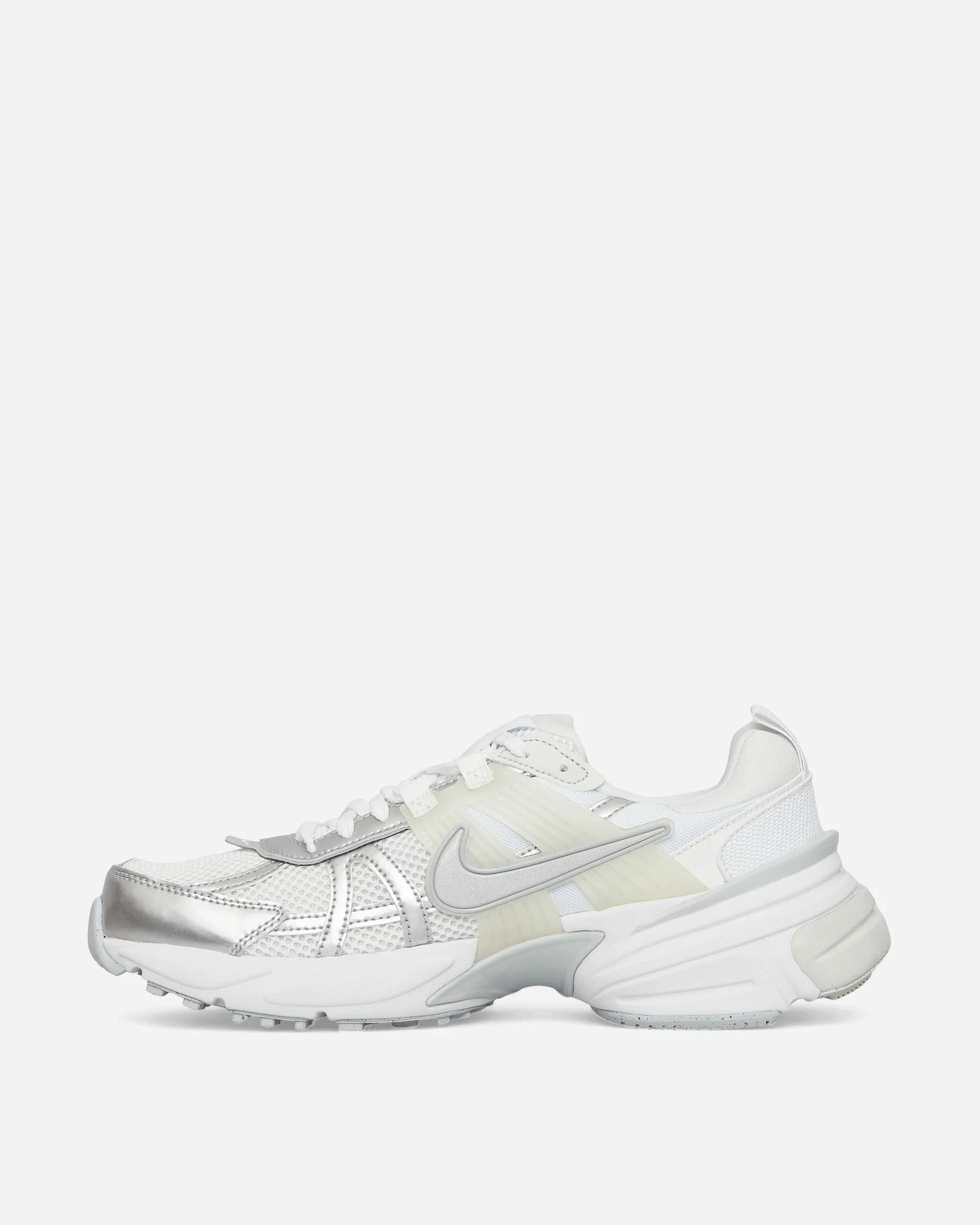 Women's V2K Run Sneakers White / Metallic Silver