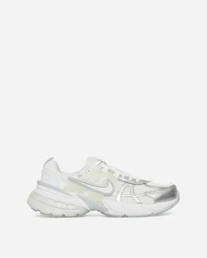 Women's V2K Run Sneakers White / Metallic Silver